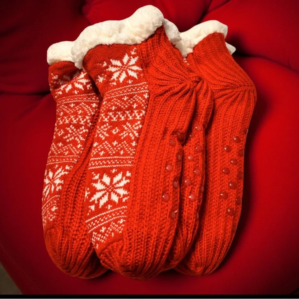 Christmas Socks Cozy Knit Slipper Socks Snowflake Pattern non slip NWT